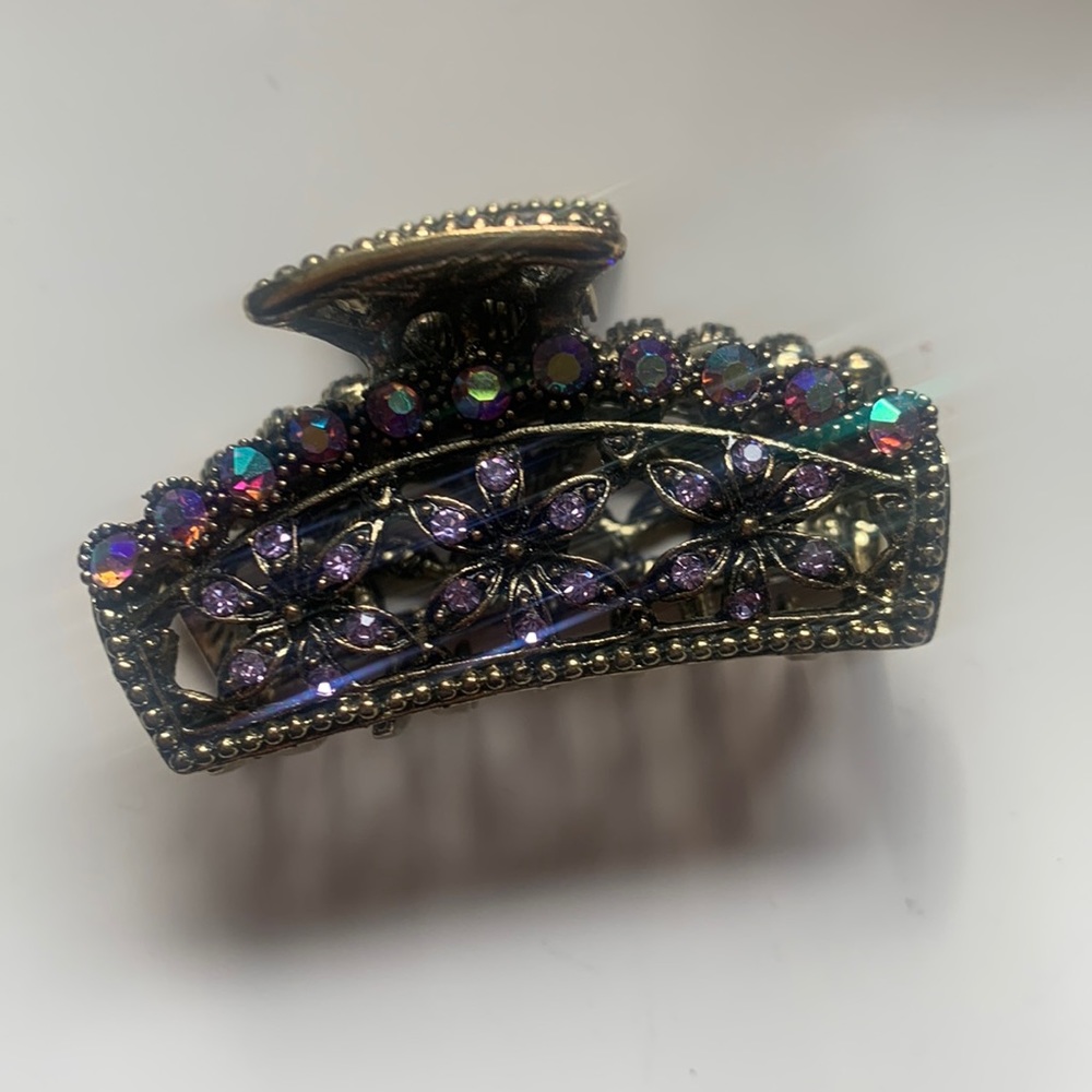 NWOT Crystal Flower Hair Clip Barrette